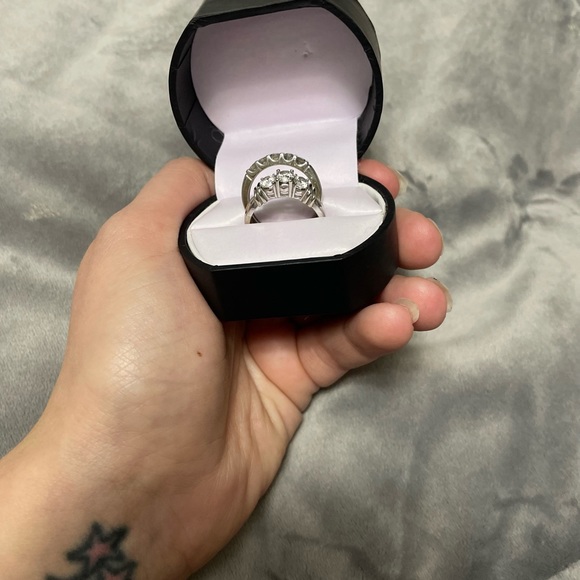 Wedding set 14/K/1 1/2 ctw - Picture 8 of 11